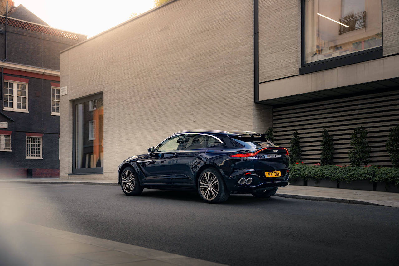 Aston-Martin_Q-London_5